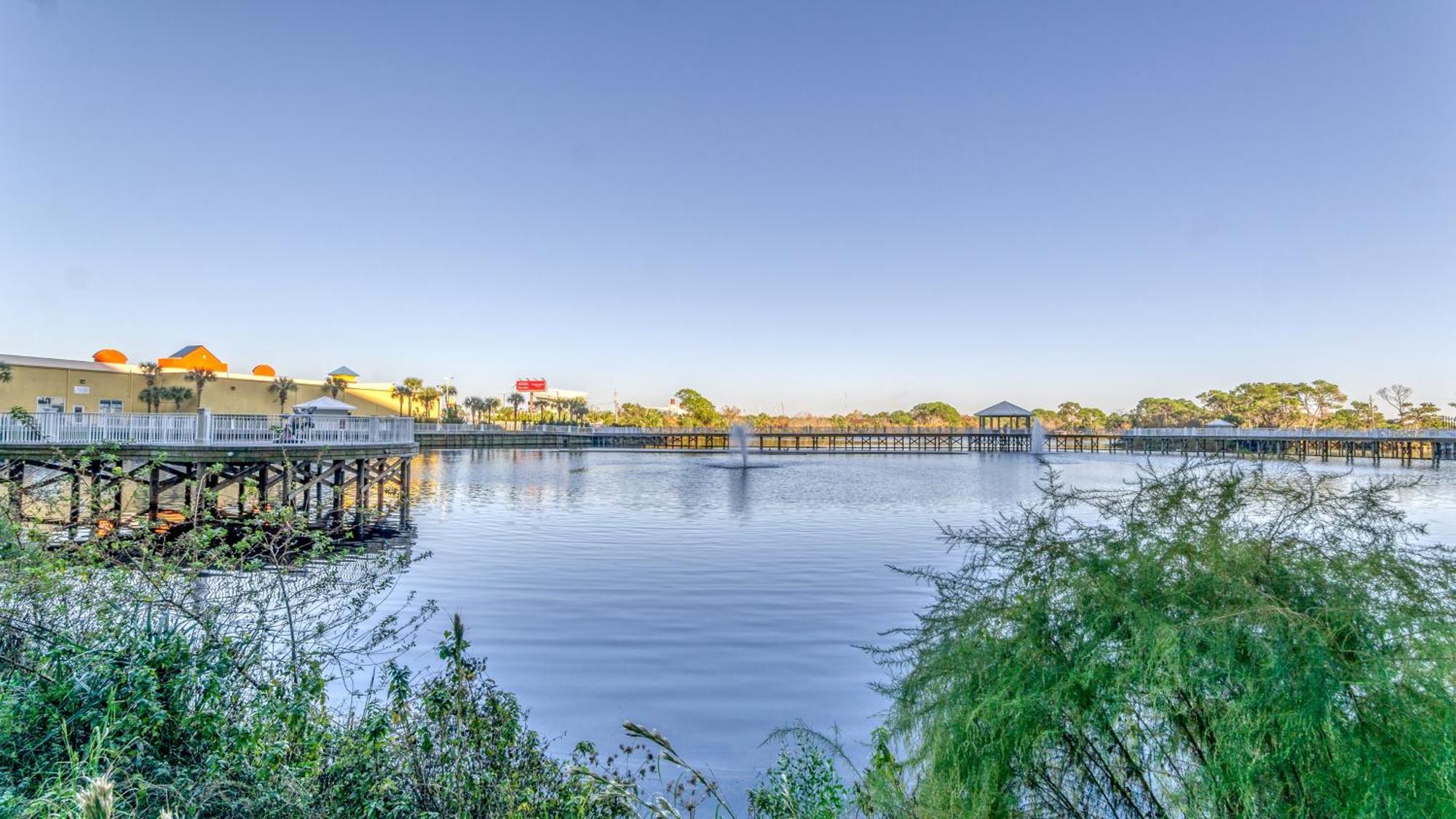 Holiday home Coast Is Clear At Laketown Wharf #1225 By Nautical